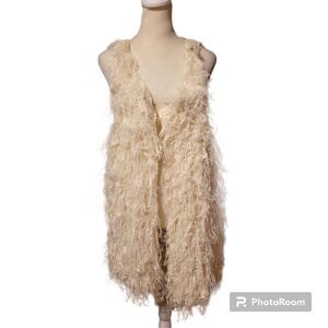 TCEC Woman's Size Large Cream White Faux Fur Fuzzy Shaggy Sleeveless Cardigan Ve